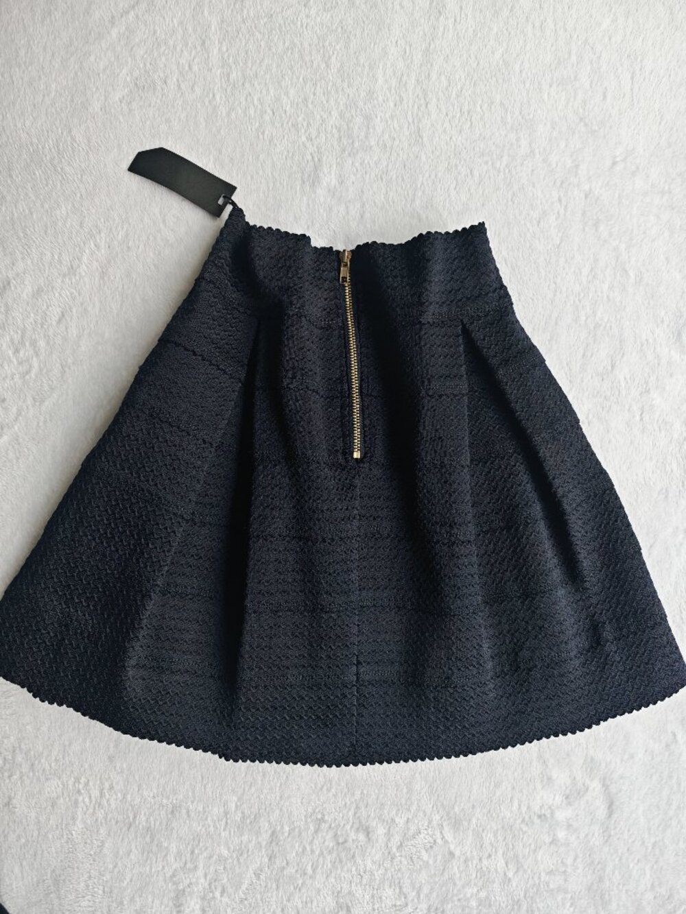 Honey Punch Navy Textured Mini Skirt Size S High Waist Pleated A-Line Gold Zip C - Picture 11 of 12